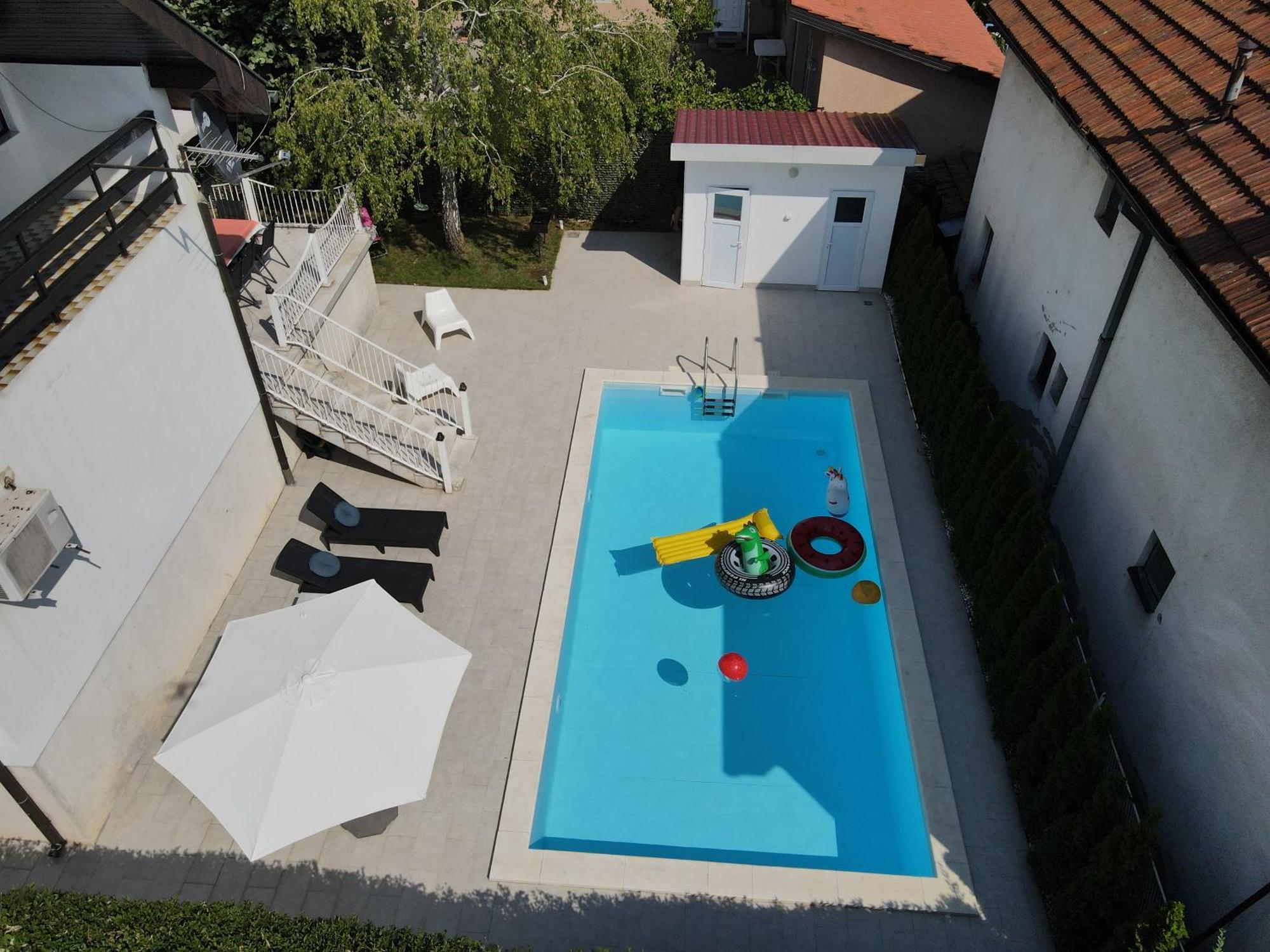Villa Mina Kladovo, 5-Bedroom Villa With Pool For Up To 12 People Zewnętrze zdjęcie