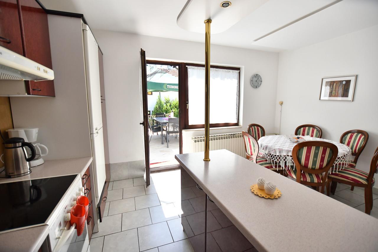Villa Mina Kladovo, 5-Bedroom Villa With Pool For Up To 12 People Zewnętrze zdjęcie